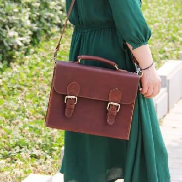 🏷 Coach Rogue Brief - Picture 11 of 11